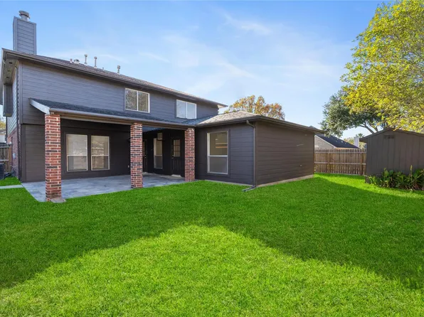 4527 Fox Run St, Pearland, TX 77584