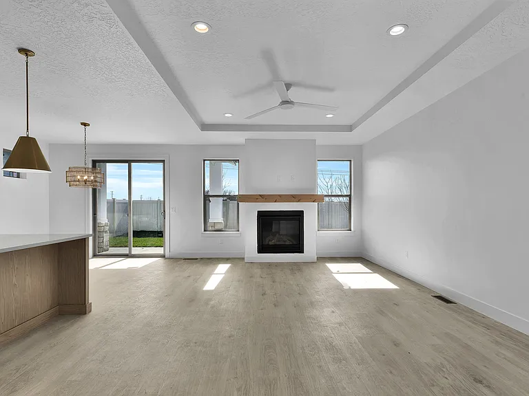 9725 W Snow Wolf Ln — Photo 8