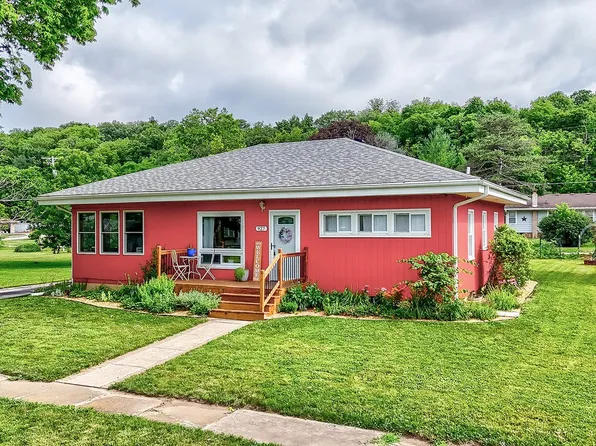 927 Clark St, Marseilles, IL 61341