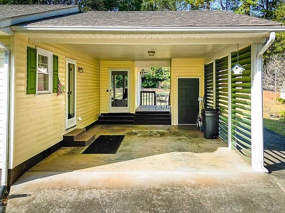 4th image of 248 Jeffreys Ave