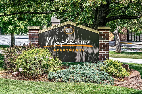 Maple View Apartments Photo 1