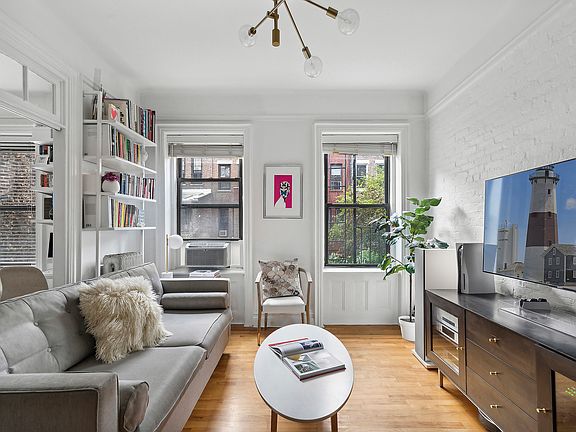 4th image of 170 W 89th St APT 1-D