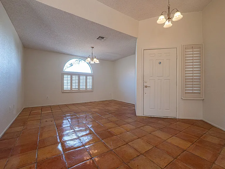 6357 Formula Way — Photo 5