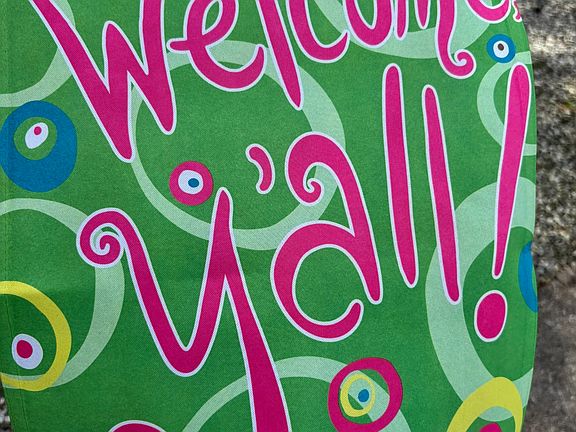 4th image of 496 Hidden Valley Rd