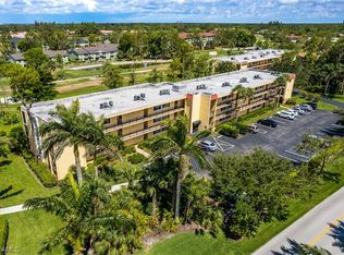 1084 Forest Lakes Dr #7305, Naples, FL 34105