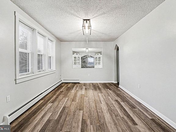 4th image of 37R W Main St