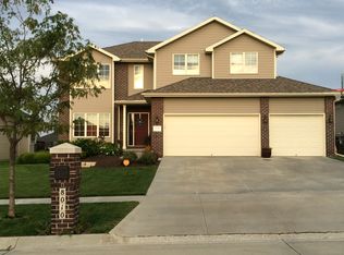 8010 S 58th St, Lincoln, NE 68516