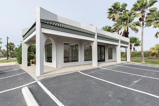 1st image of 6001 Padre Blvd
