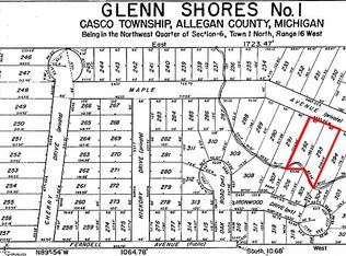 Maple Ave, South haven, MI 49090