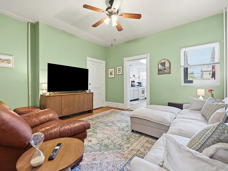 111 Pearl St — Photo 34