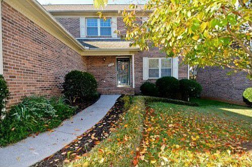 4th image of 2025 Cochran Pl