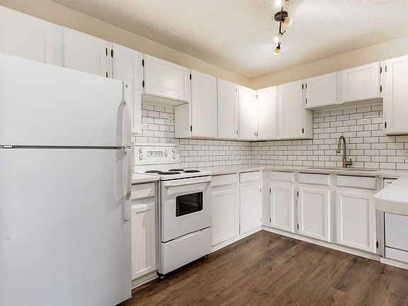 3rd image of 730 S 2nd Ave NW #303