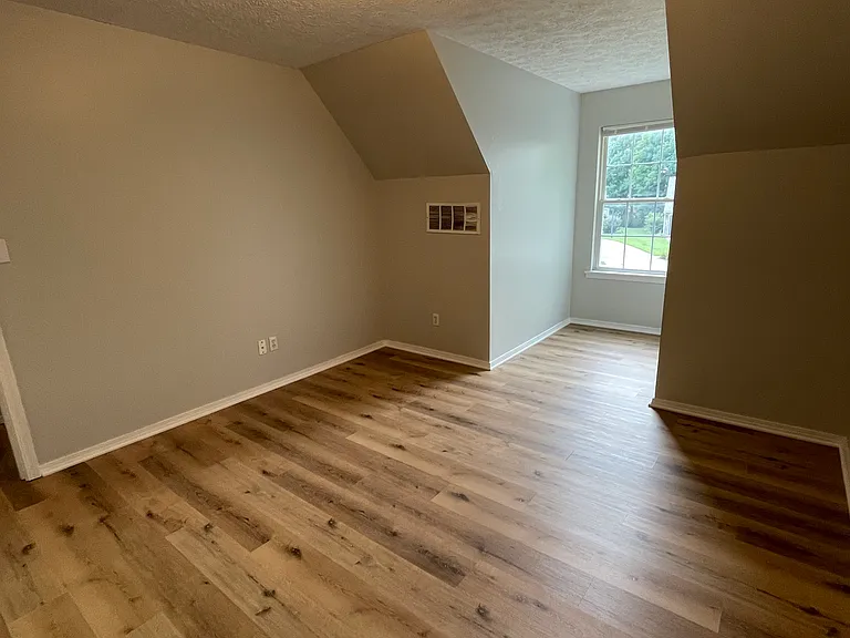 2536 Lake Shore Point — Photo 15
