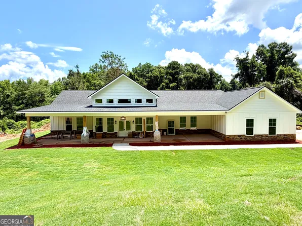1000 Foxcroft Dr, Lagrange, GA 30240