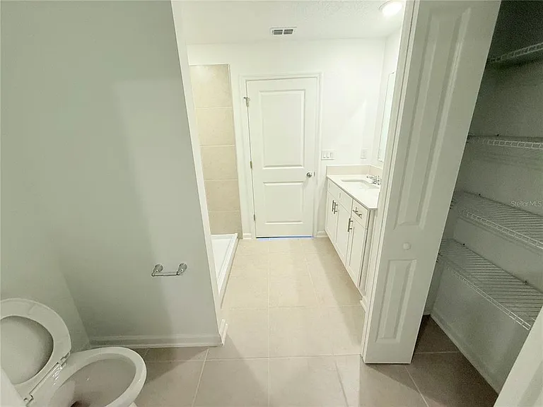 1310 Belle Isle Ln — Photo 18
