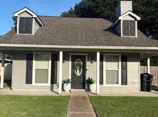 641 John Henry Dr, Baton Rouge, LA 70820