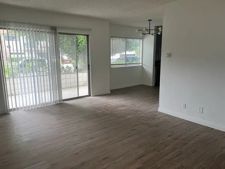 11969 Iowa Ave #5 — Photo 11