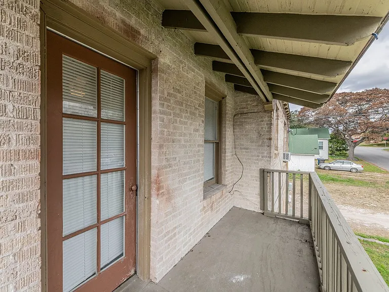 503 Fulton Ave — Photo 6
