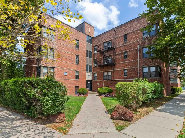 67 W 48th St APT 331, Bayonne, NJ 07002