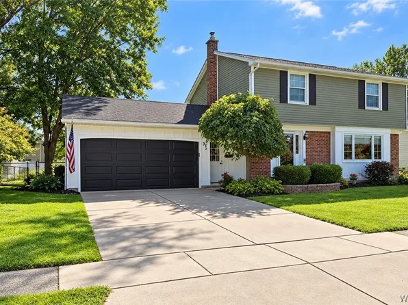 35 Treehaven Rd, West Seneca, NY 14224
