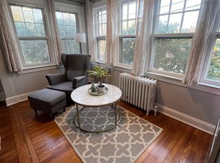 14 Redbrook Rd, Great Neck, NY 11024