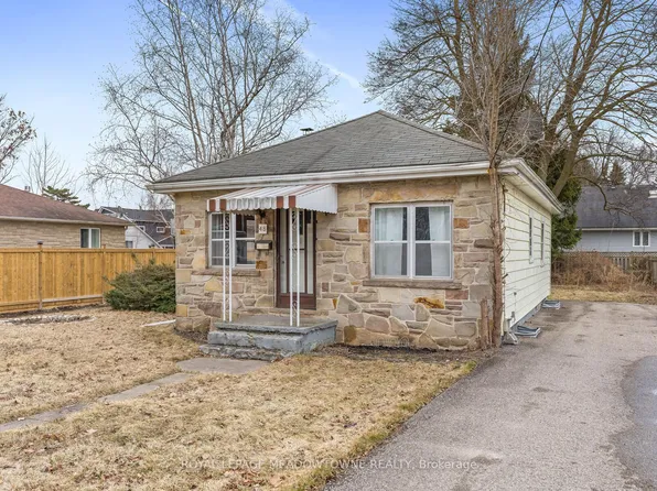 48 King St, Halton Hills, ON L7G 2G4