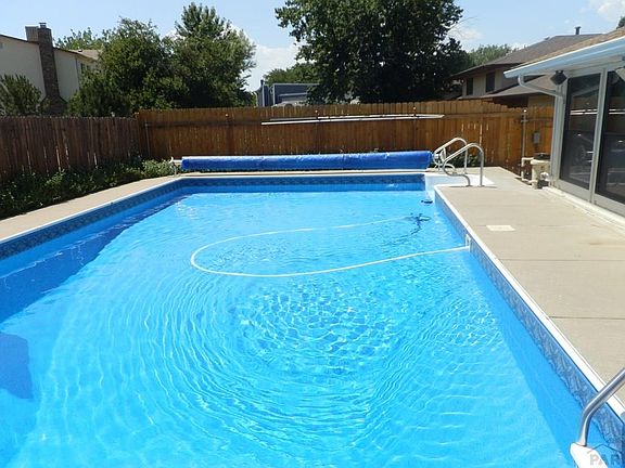 3rd image of 4238 Blueflax Dr