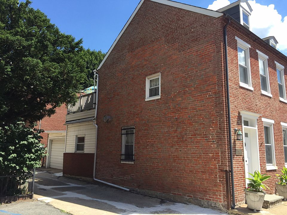 2nd image of 63 N Sitgreaves St