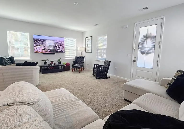 74 Garden Gate Ln — Photo 6