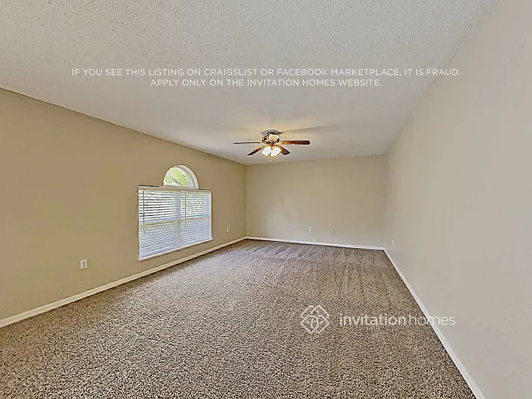 1701 Alhambra Crest Dr — Photo 4