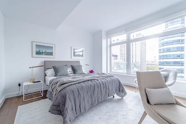 Sold by Compass | media 25