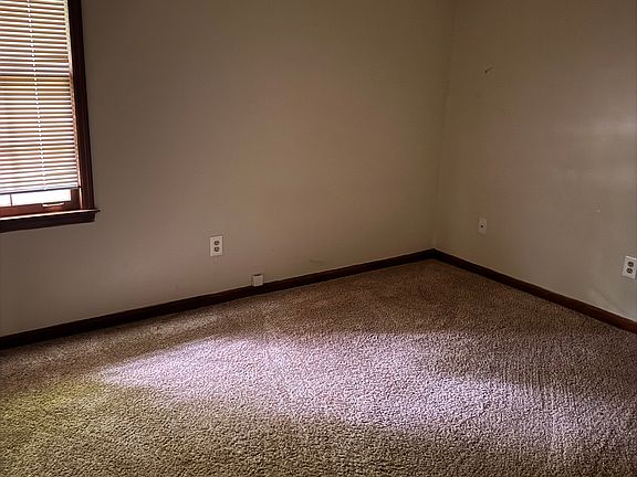 4th image of 85 Hidden Pines Dr