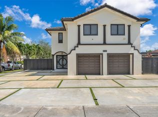 Kayla S Place, Miami, FL 33185