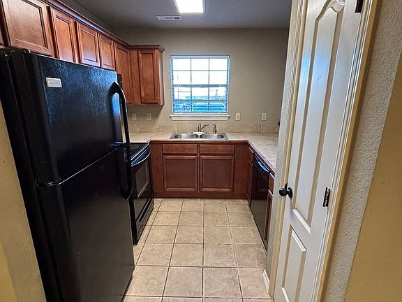 5th image of 1708-1724 N Chestnut Ave #1712