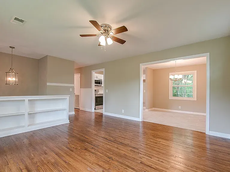 7949 Stallion Dr — Photo 5