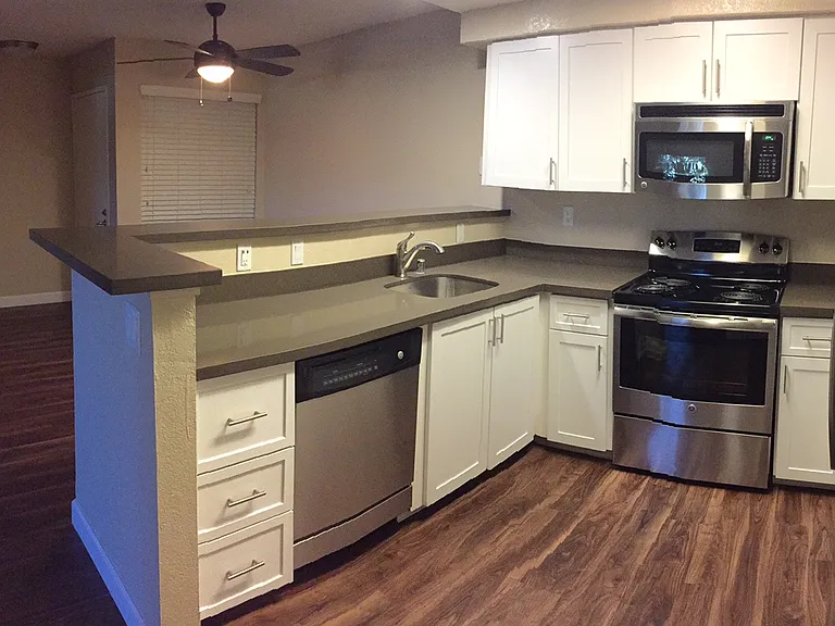 Vintage Ridge Apartments — Photo 9