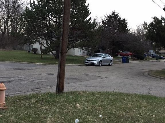 4th image of 739 Stambaugh Ave