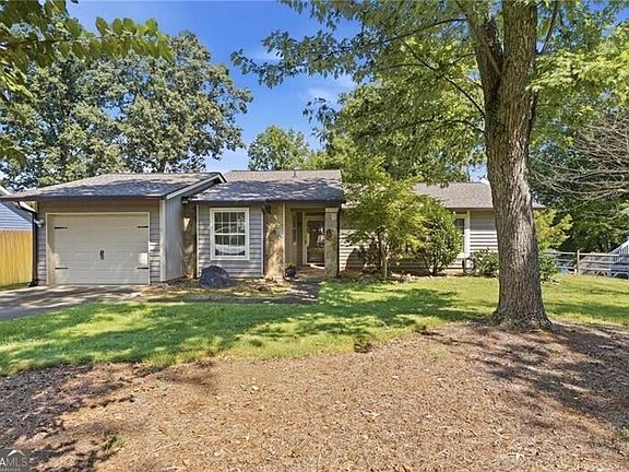 3rd image of 2835 Landington Way