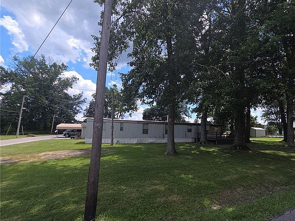3rd image of 305 E Madison Street