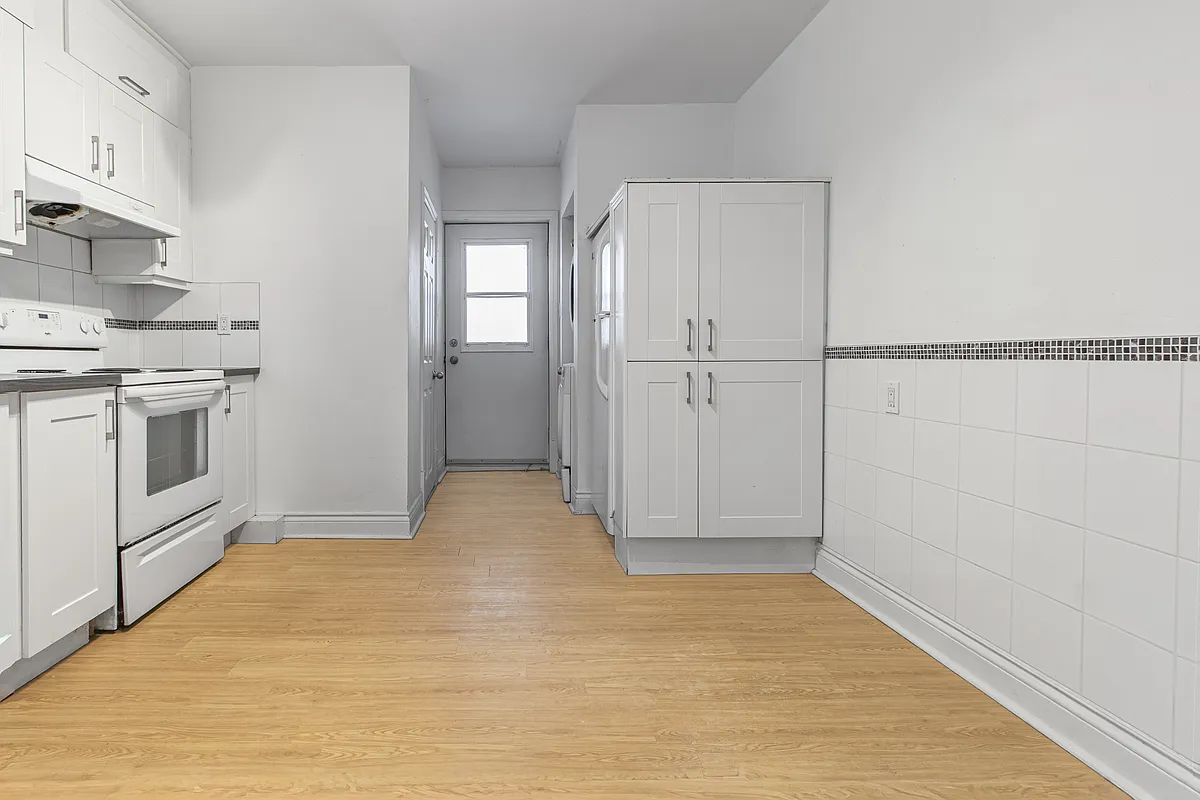 Building Photo - 583 McLeod St #1
