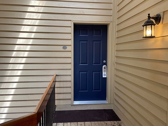 3rd image of 2620 Greenstone Blvd APT 1811