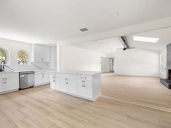 5th image of 2609 Dalgreen Dr