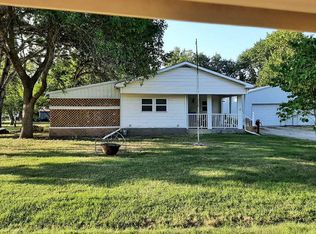 1316 Niagara St, Burlington, KS 66839
