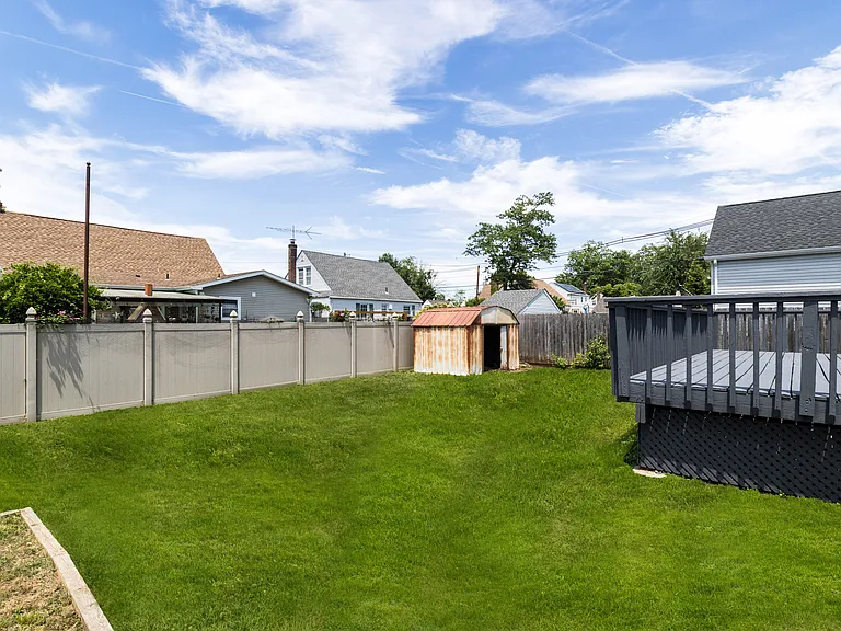 1170 Gruber Ave — Photo 15