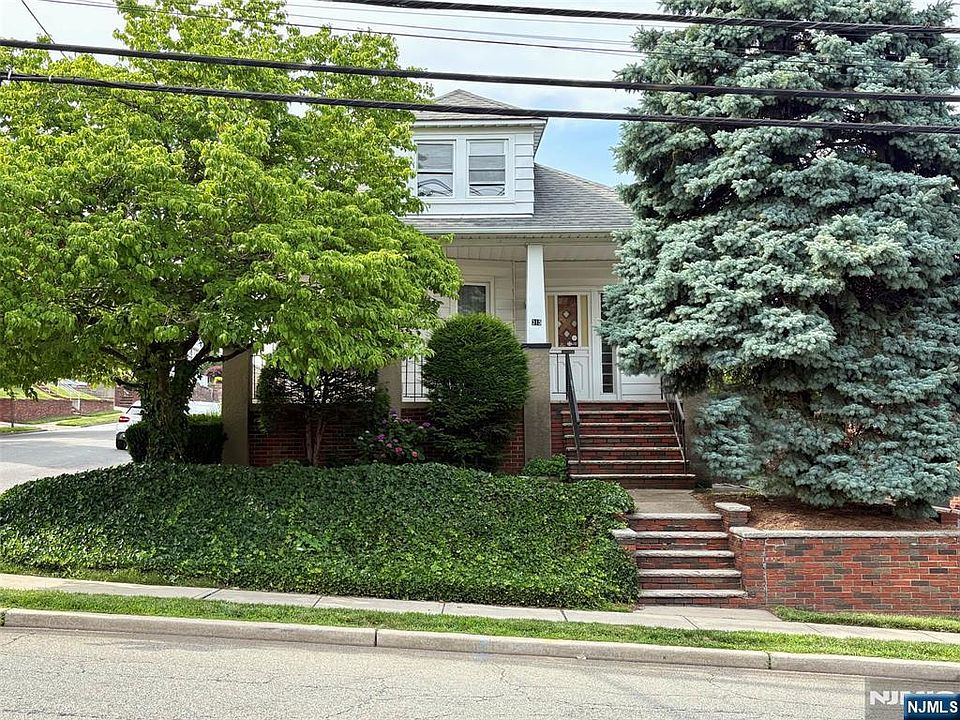 1st image of 315 Outwater Ln