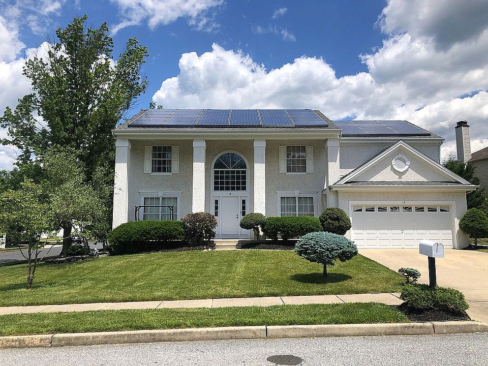 2nd image of 18 Winfield Cir