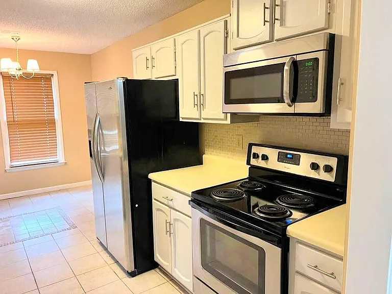 8067 Creekstone Way — Photo 4