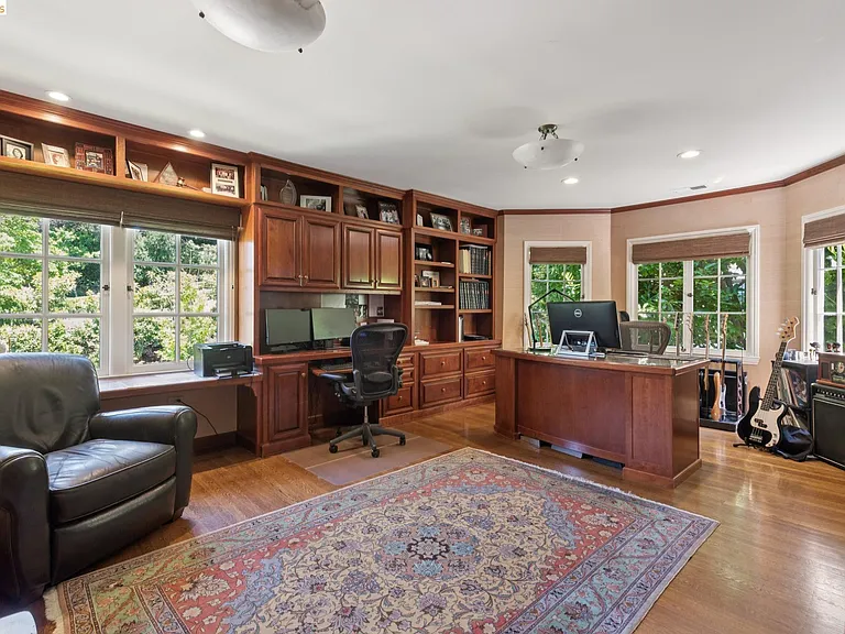 15 Selborne Dr — Photo 17