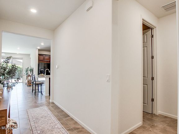 4th image of 891 W Calle Tipoy