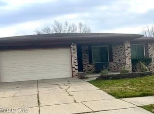 15734 Jennifer Ct, Fraser, MI